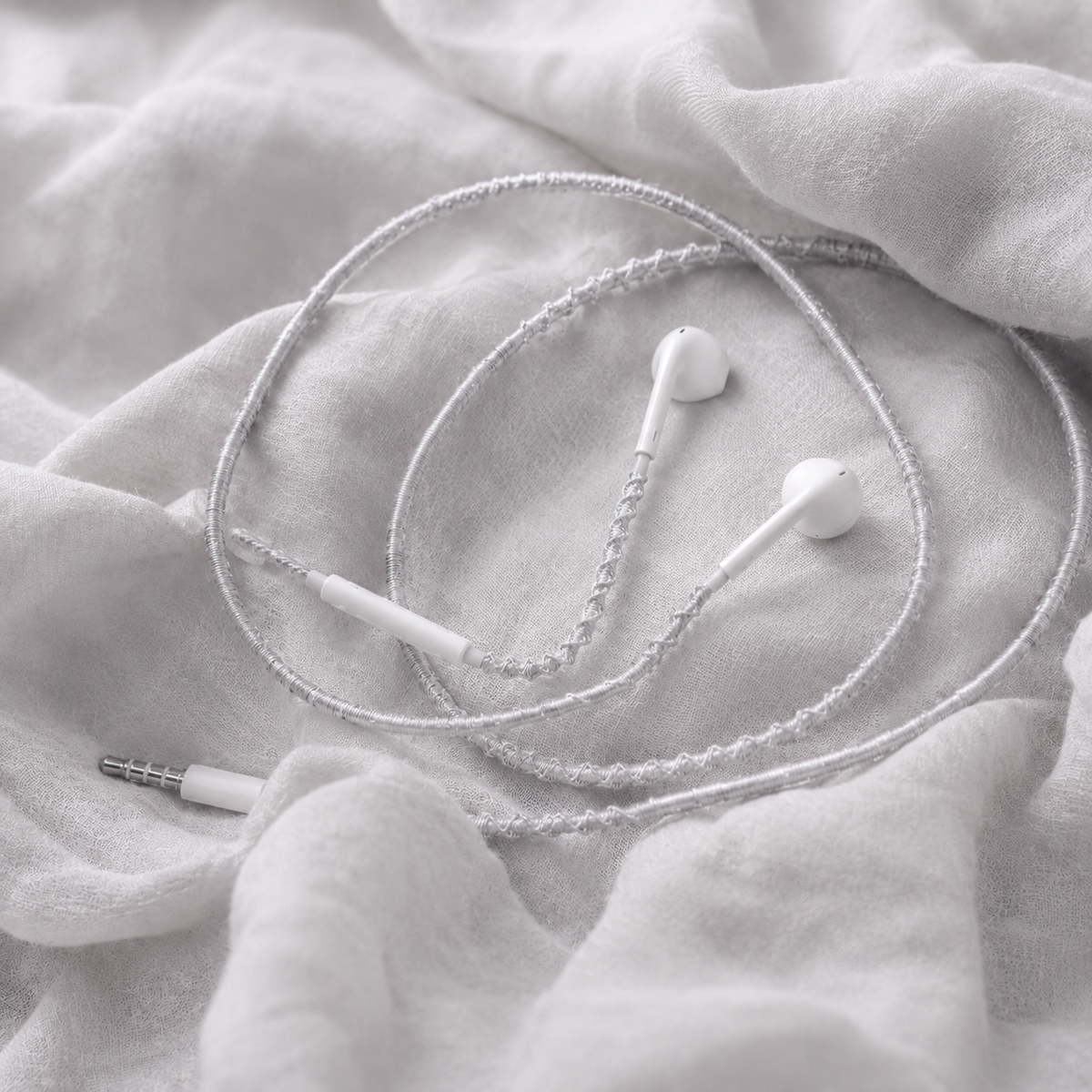 Silver Mist Hand-Wrapped Wired Earphones — Soft Grey Minimal Finish