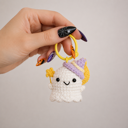 Star Wish Little Ghost Keychain – Hand-Crocheted Halloween Bag Charm