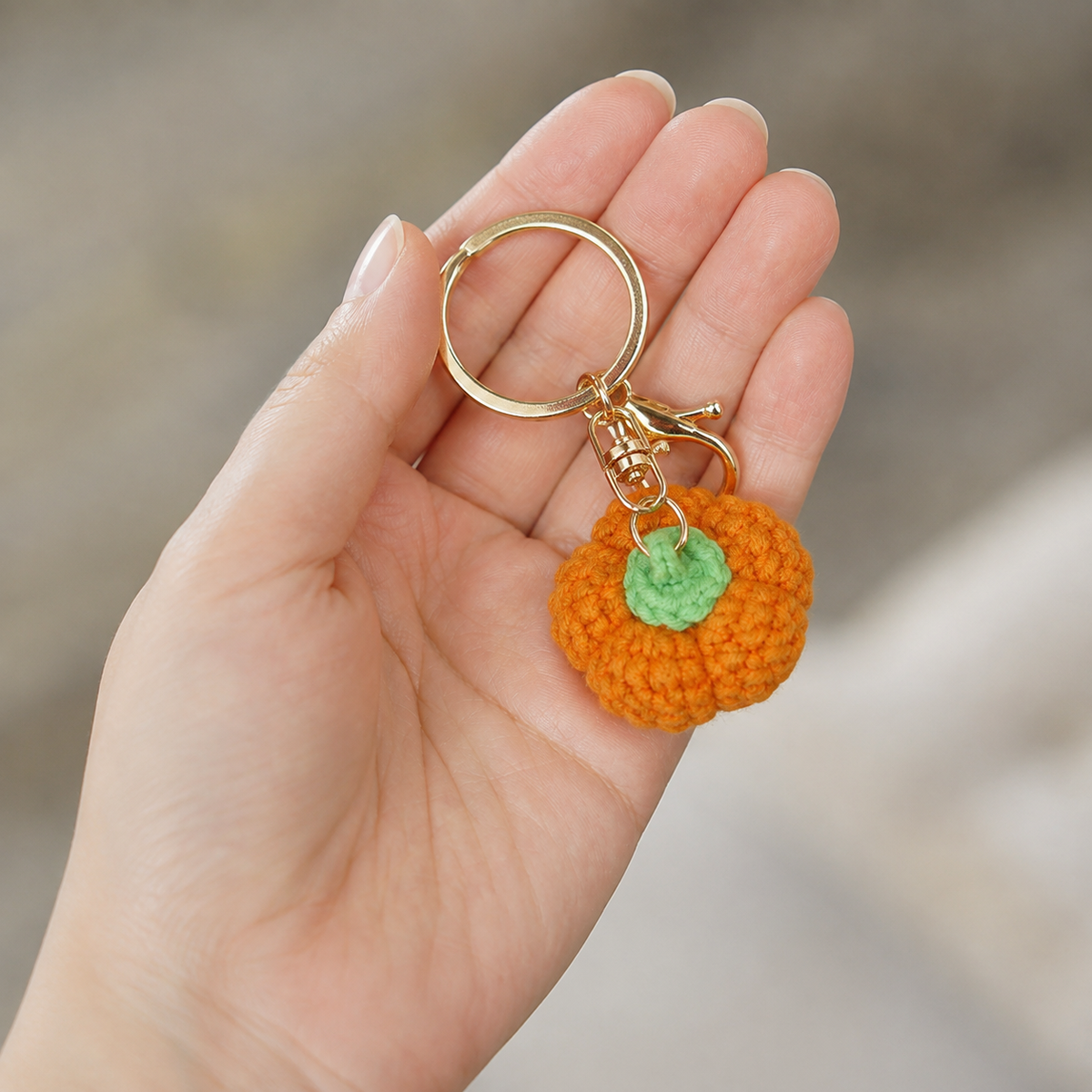 Golden Gourd Pumpkin Keychain – Hand-Crocheted Fall Bag Charm