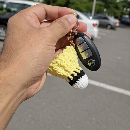 Feather Shuttlecock Keychain – Hand-Crocheted Badminton Bag Charm