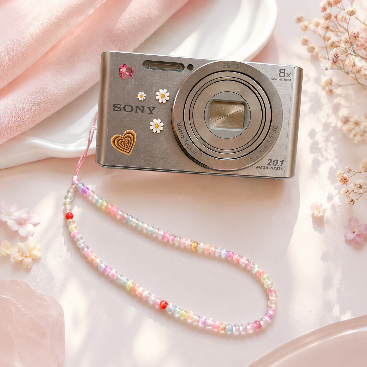 Beaded Phone Charm – Cat's-Eye Glass | NORELVA